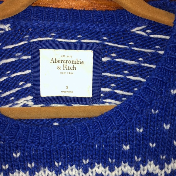 Cute Blue Christmas Sweater - Picture 3 of 5